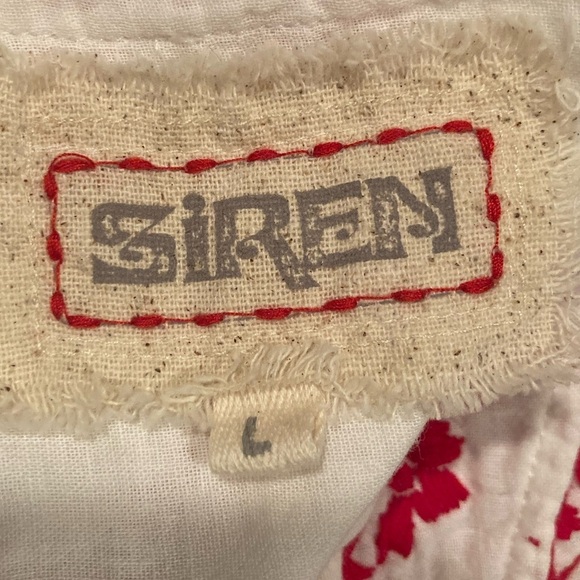 Siren white w/ red embroidery hand embroidered “la lijera” hand embroidered top. - Picture 7 of 7